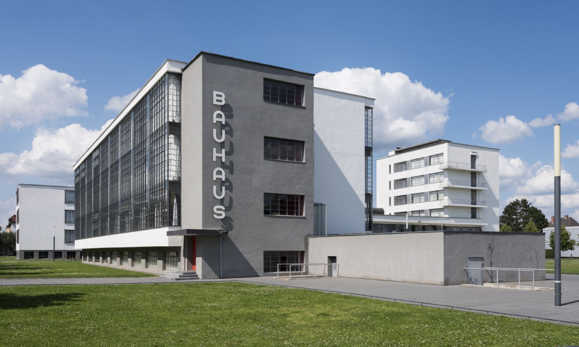 Was Ist Der Bauhausstil Alle Fakten Beispiele Gira Was Ist Der Bauhausstil Alle Fakten Beispiele Gira