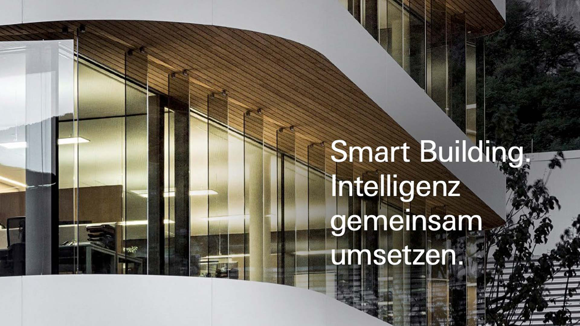Gira Broschüre Smart Building Cover