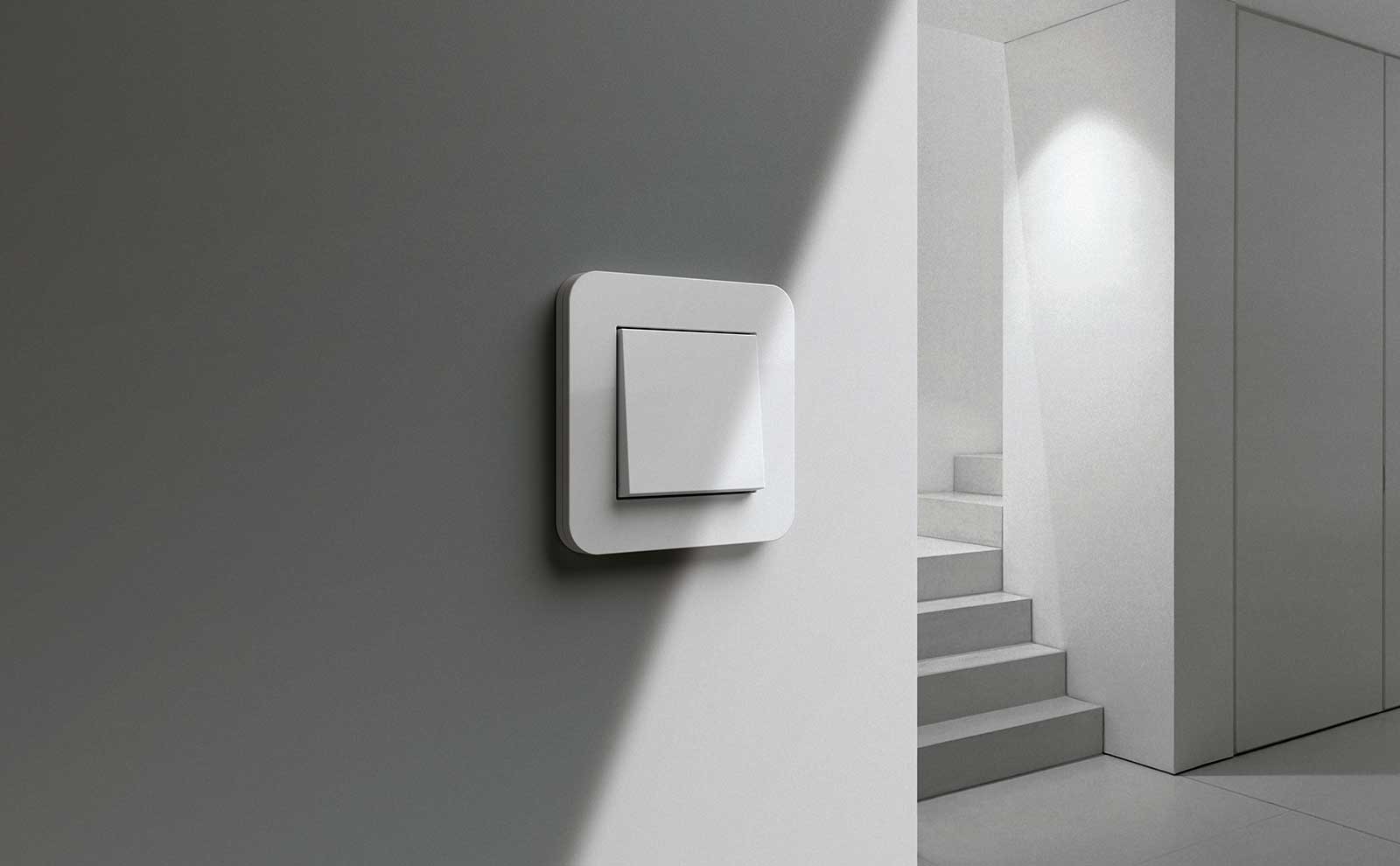 El interruptor de la luz personalizado para su hogar. ✓Elección libre de colores y materiales ✓Diseños premiados ✓Con función de regulación