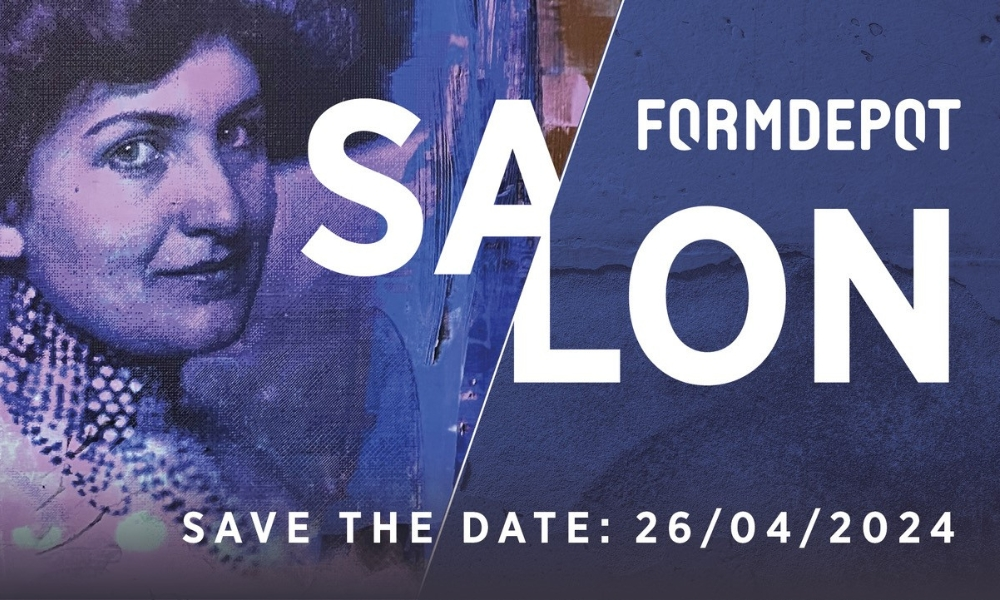 Einladung zu einer Veranstaltung mit dem Titel "SALON FORMDEPOT" auf blauem Hintergrund mit dem Bild einer Frau, Save-the-Date für den 26.04.2024.