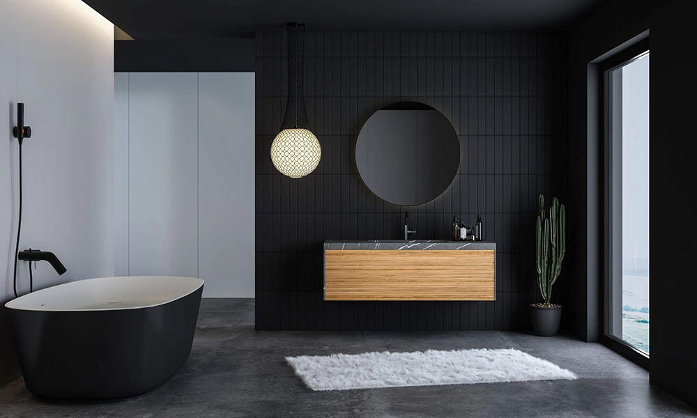 Ein modernes Badezimmer mit schwarzen Fliesen und Schutzbereichen, darunter eine freistehende Badewanne und ein Waschbecken mit Holzelementen.