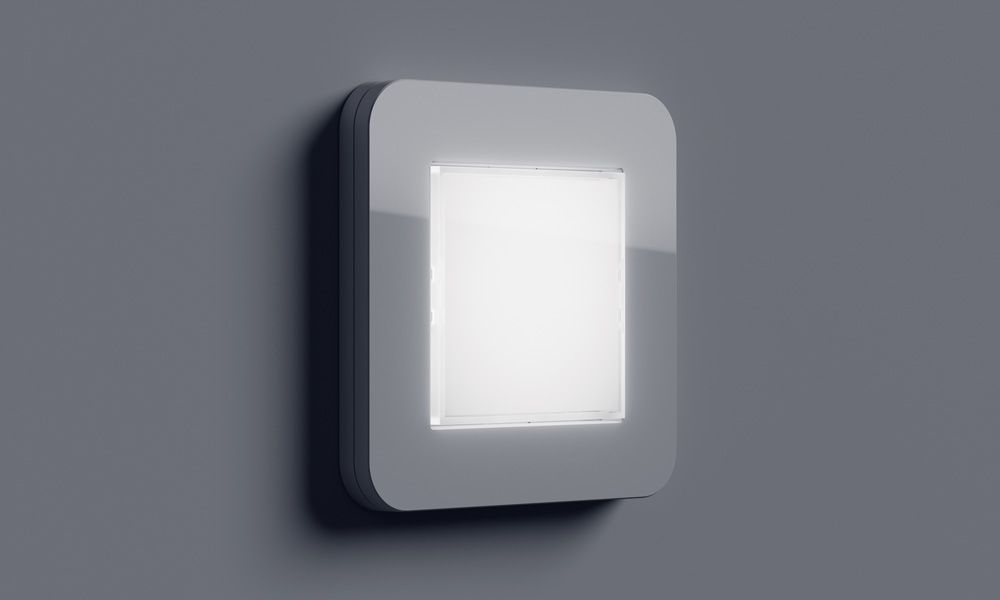 Gira LED-Orientierungsleuchte mit Gira E3 Rahmen reinweiß glänzend