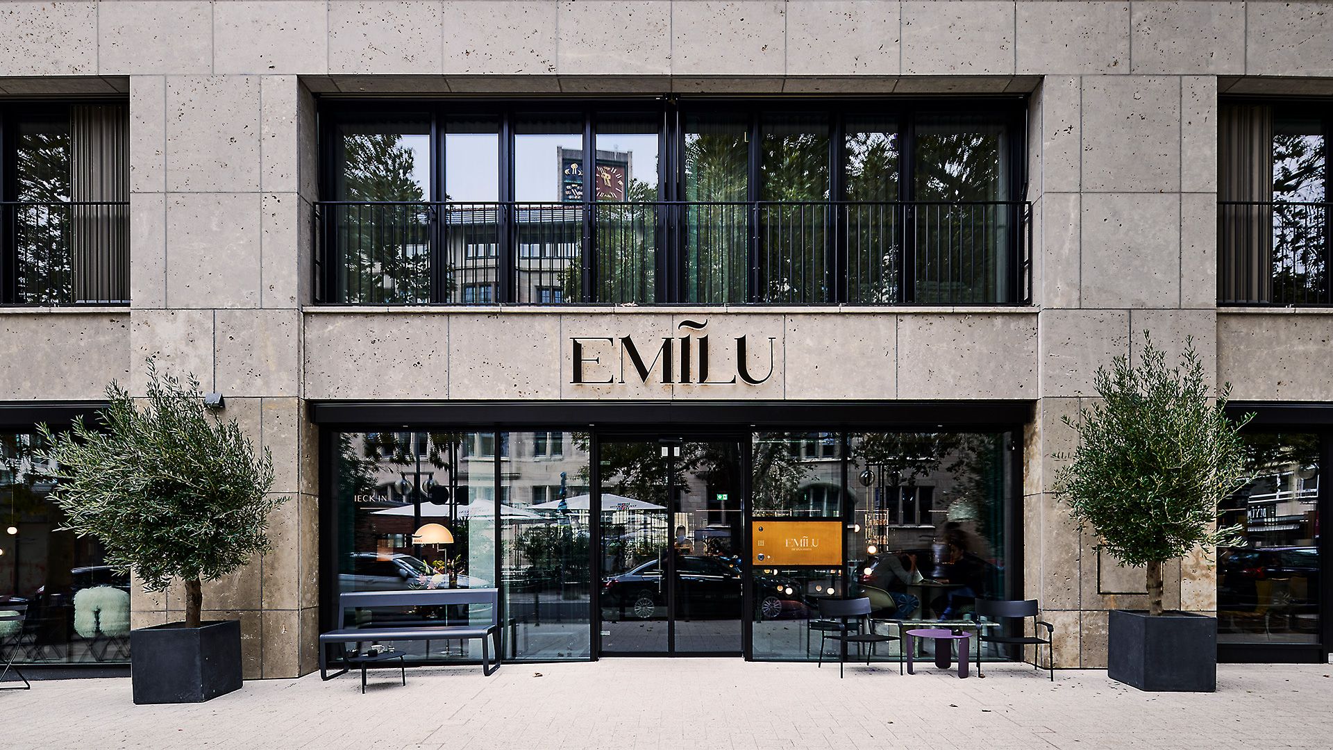Das Hotel Emilu in Stuttgart belebt mit einzigartigem Konzept ein ehemaliges Bürogebäude.